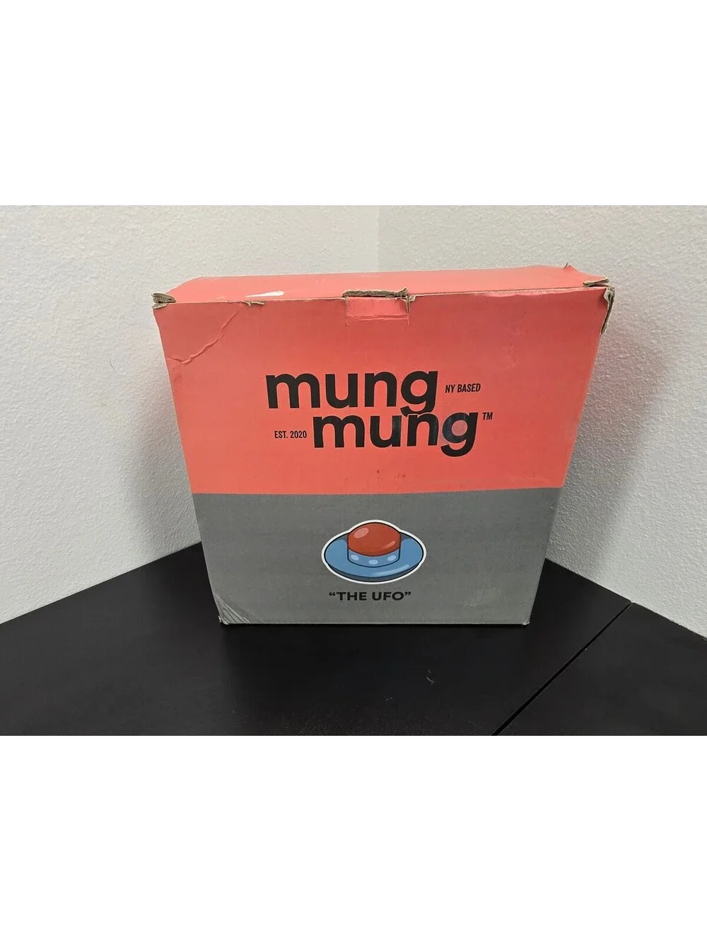 Mung Mung UFO Interactive Pet Treat Food Dispenser